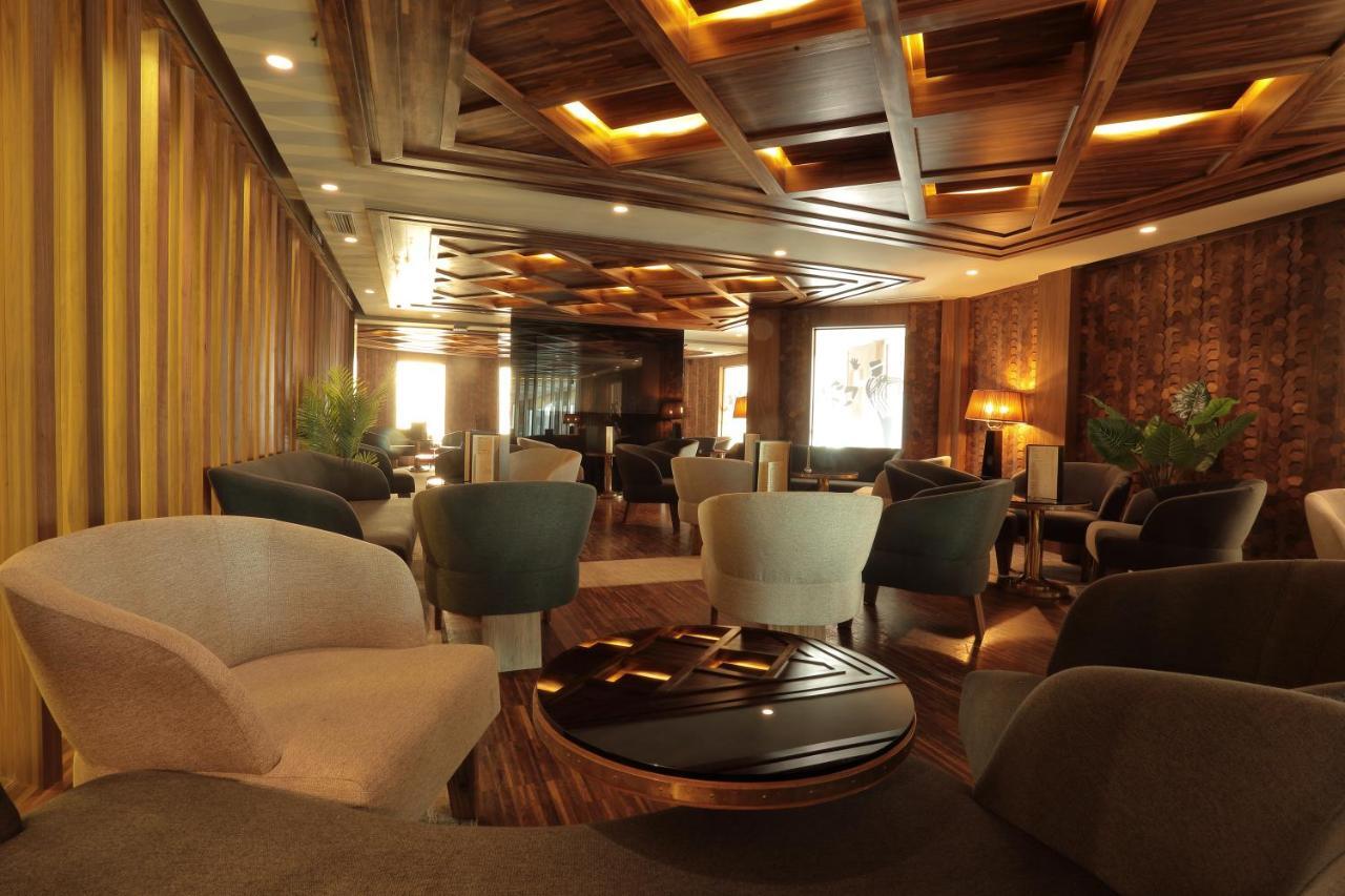 Le Palace D'anfa 5*