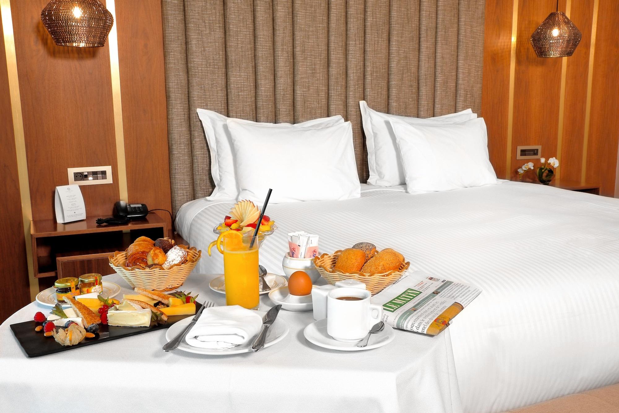 Le Palace D'anfa Hotel 5*