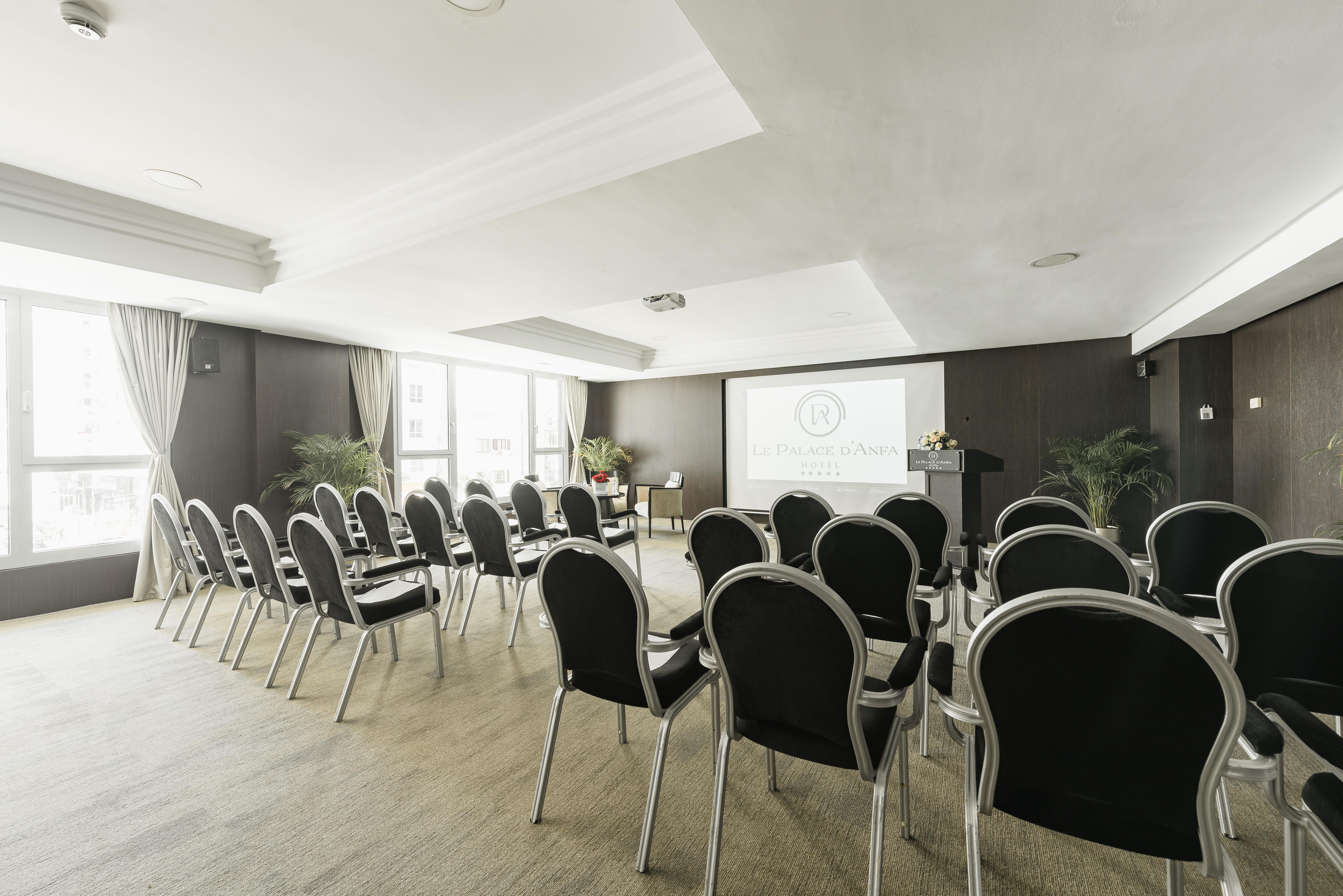 Le Palace D'anfa Hotel