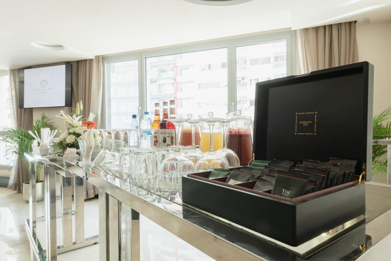 Le Palace D'anfa Hotel